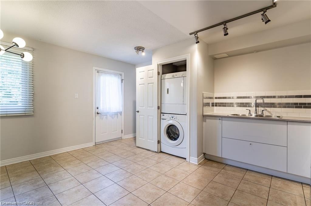 1-563 James Street N, Hamilton, ON, L8L 1J8 - 8