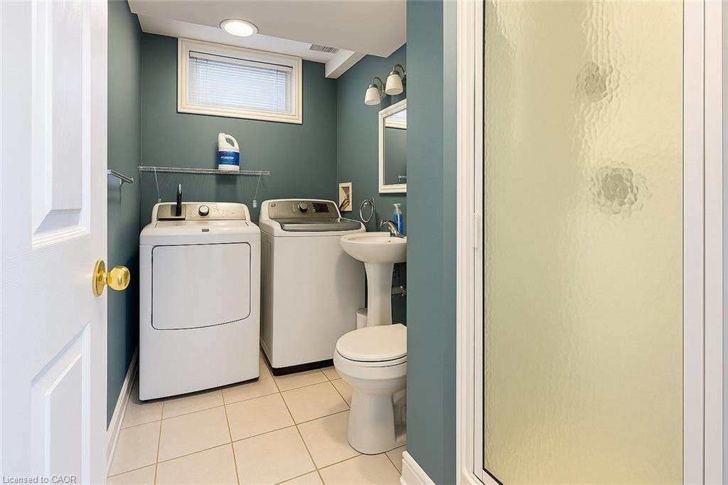 Lower-255 Pineland Place, Waterloo, ON, N2T 2S4 - 11