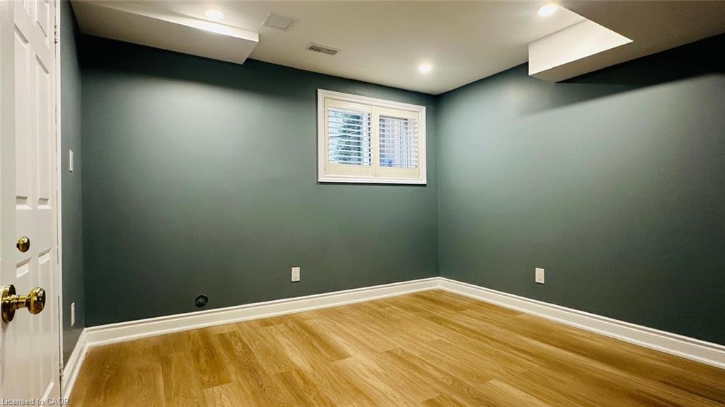 Lower-255 Pineland Place, Waterloo, ON, N2T 2S4 - 7