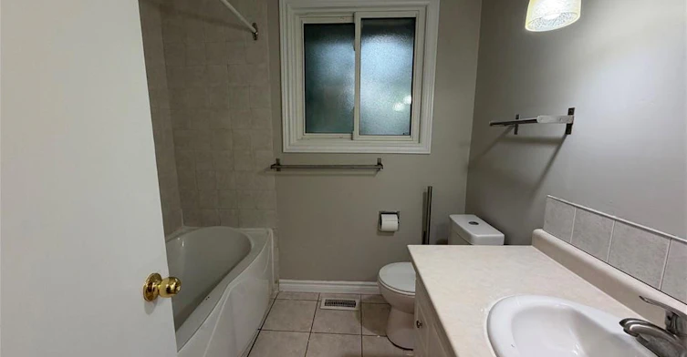 Upper Level-70 Eagen Drive, Kitchener, ON, N2M 1W4 - 12