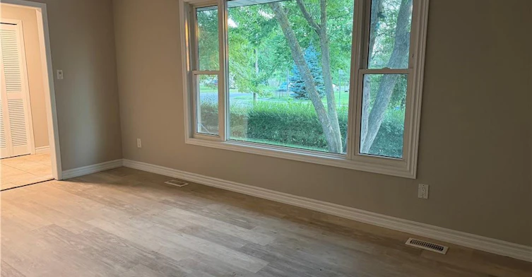 Upper Level-70 Eagen Drive, Kitchener, ON, N2M 1W4 - 3
