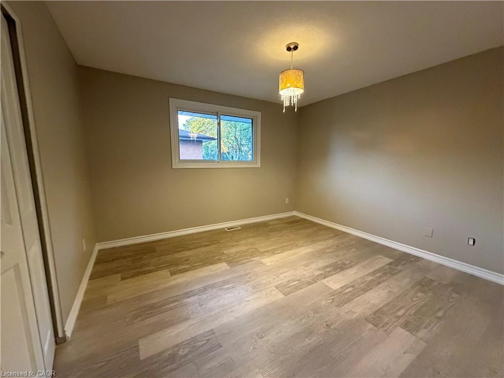 Upper Level-70 Eagen Drive, Kitchener, ON, N2M 1W4 - 10