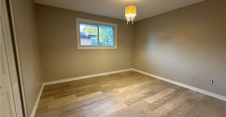 Upper Level-70 Eagen Drive, Kitchener, ON, N2M 1W4 - 10