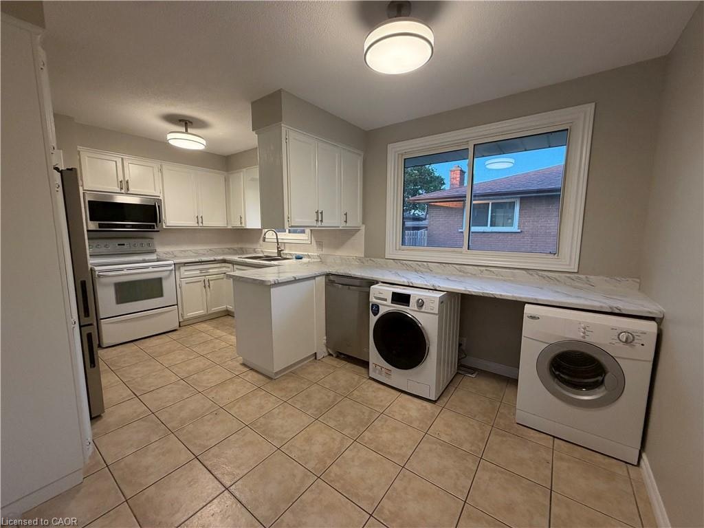 Upper Level-70 Eagen Drive, Kitchener, ON, N2M 1W4 - 5