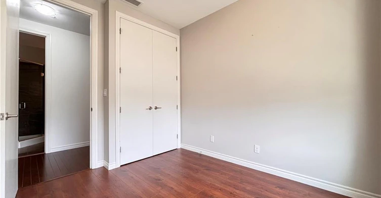 405-223 Erb Street W, Waterloo, ON, N2L 0B3 - 21