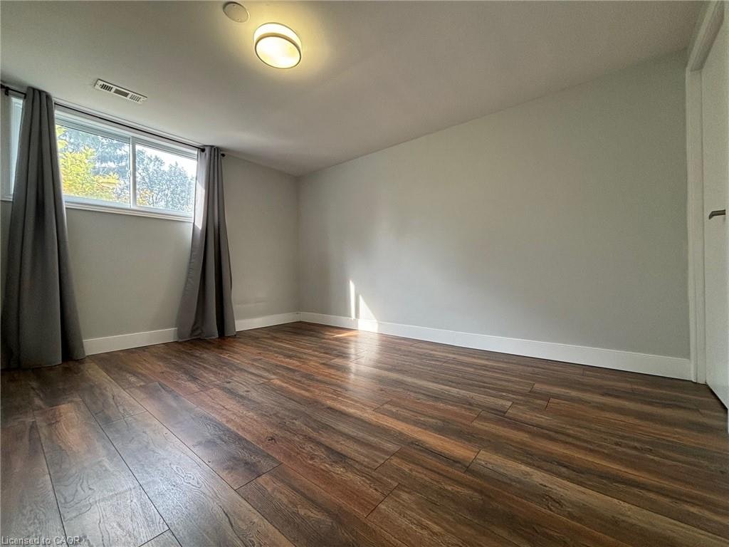 Lower-49 Westchester Drive, Kitchener, ON, N2B 3L6 - 9
