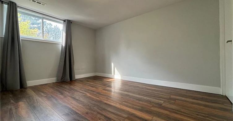 Lower-49 Westchester Drive, Kitchener, ON, N2B 3L6 - 9