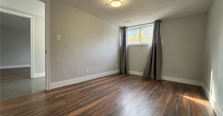 Lower-49 Westchester Drive, Kitchener, ON, N2B 3L6 - 10