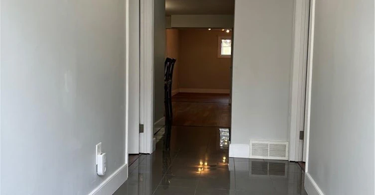 Lower-49 Westchester Drive, Kitchener, ON, N2B 3L6 - 13