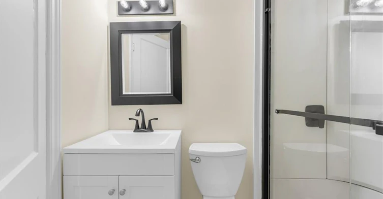 4-409 Charlton Avenue W, Hamilton, ON, L8P 2E6 - 13