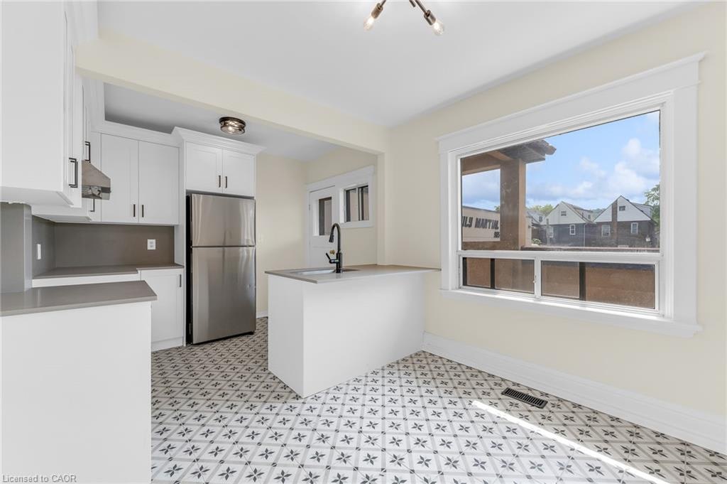 4-409 Charlton Avenue W, Hamilton, ON, L8P 2E6 - 5