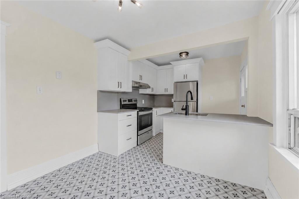 4-409 Charlton Avenue W, Hamilton, ON, L8P 2E6 - 4
