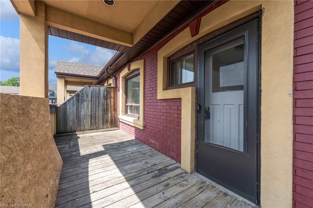 4-409 Charlton Avenue W, Hamilton, ON, L8P 2E6 - 2