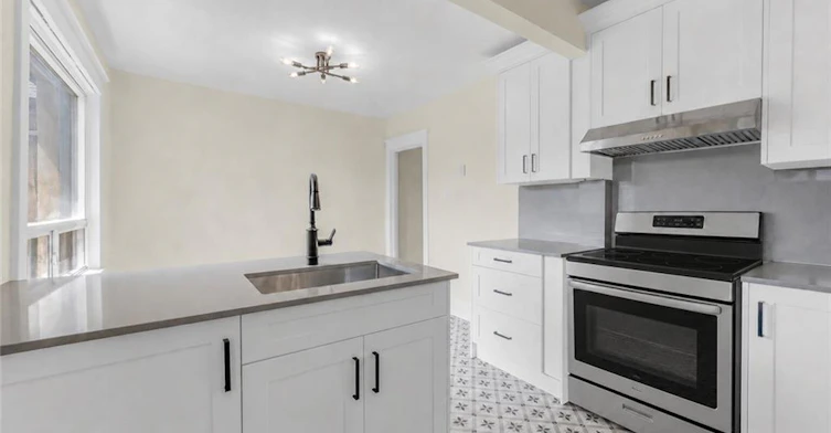 4-409 Charlton Avenue W, Hamilton, ON, L8P 2E6 - 3
