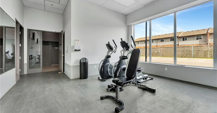 708-550 North Service Road, Grimsby, ON, L3M 0H9 - 24