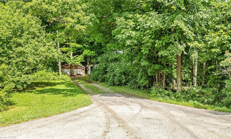 2529 Campbellville Road