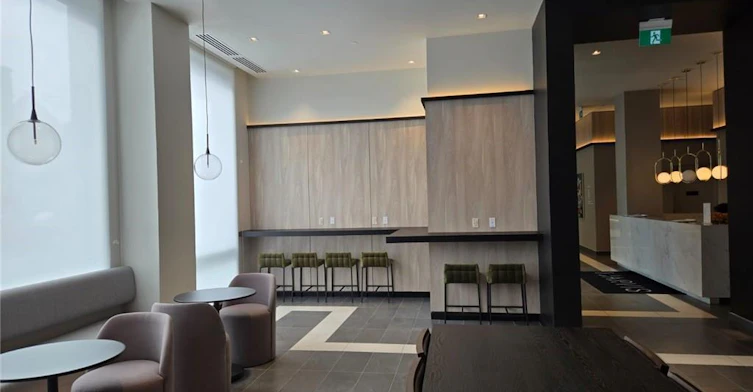 824 Room 2-1 Jarvis Street, Hamilton, ON, L8R 0A8 - 9