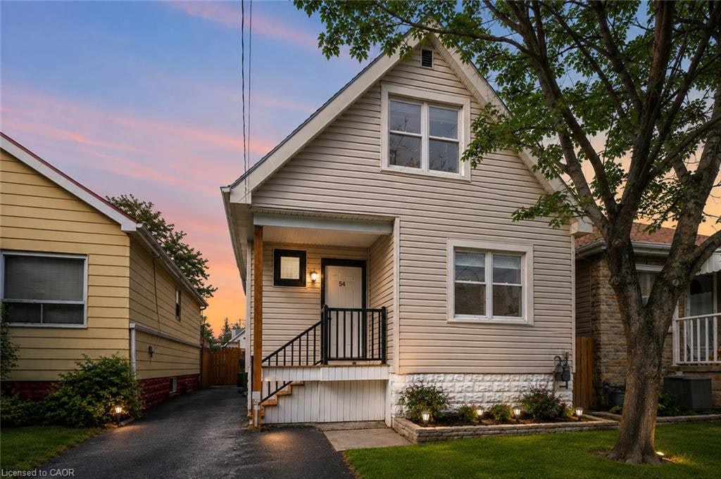 54 Weir Street S, Hamilton, ON, L8K 3A4