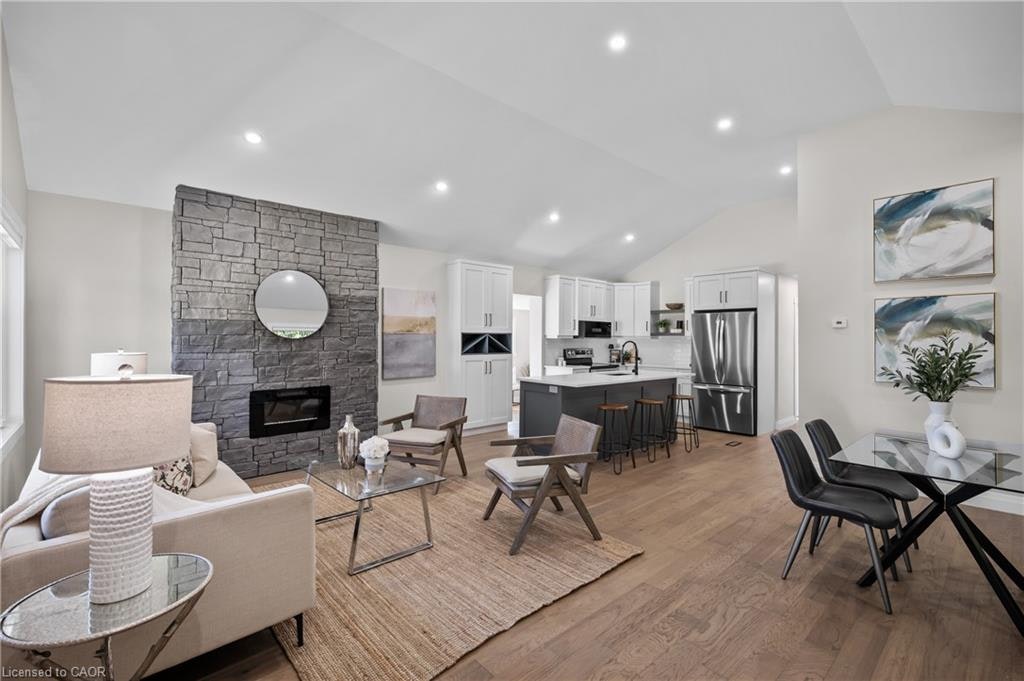 1041 Shepherd's Drive, Burlington, ON, L7T 3R4