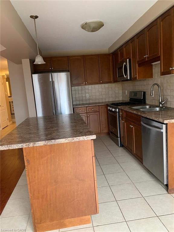 19 Amos Drive, Guelph, ON, N1L 0L6 - 7