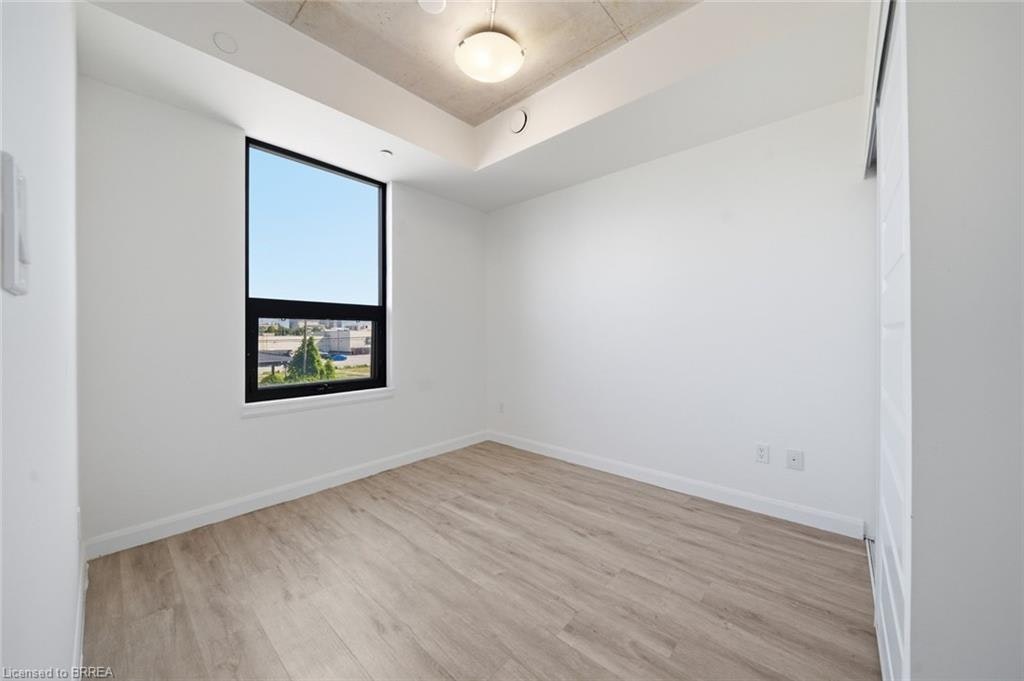 202-7 Erie Avenue, Brantford, ON, N3S 2E7 - 18