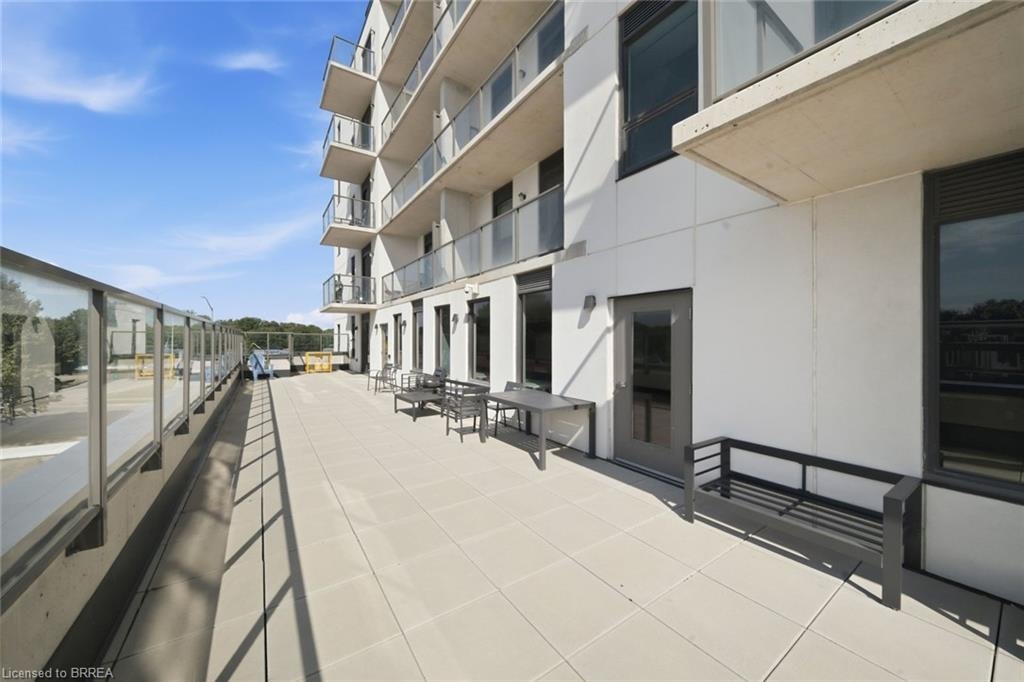 202-7 Erie Avenue, Brantford, ON, N3S 2E7 - 22
