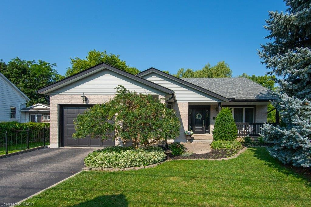 108 Queensway Drive, Woolwich, ON, N3B 2T5