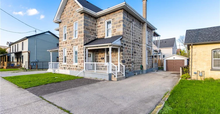 UPPER-101 Water Street S, Cambridge, ON, N1R 3E1 - 2