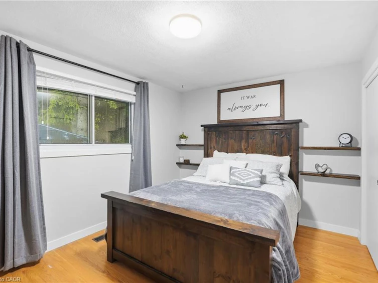 10 Taylor Crescent, Hamilton, ON, L9H 6B3 - 16