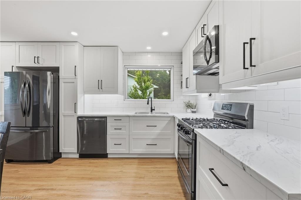 10 Taylor Crescent, Hamilton, ON, L9H 6B3 - 10