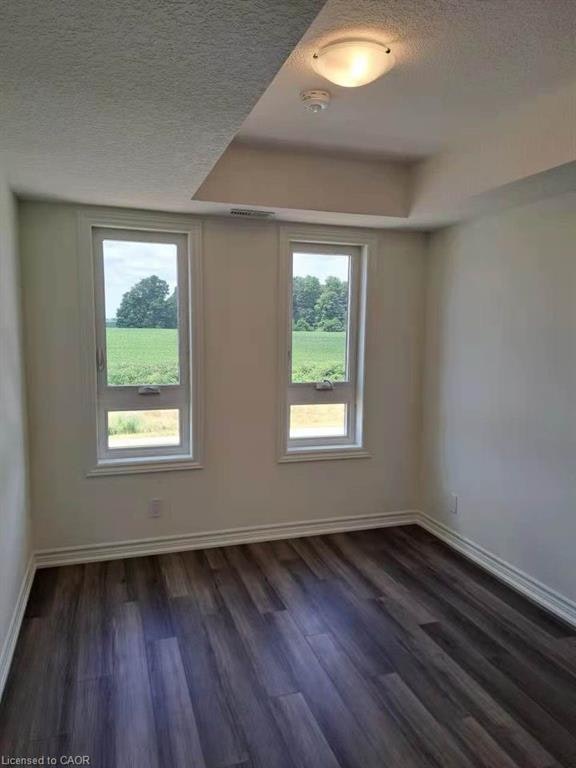 34-235 Chapel Hill Drive, Kitchener, ON, N2R 0S4 - 4