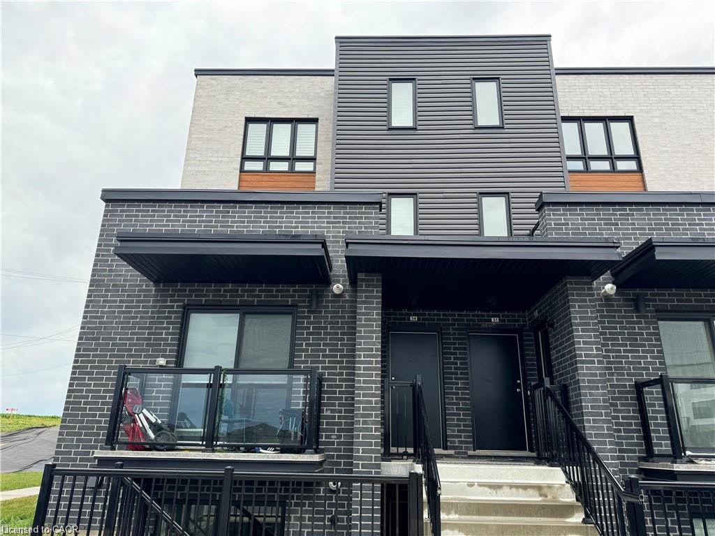 34-235 Chapel Hill Drive, Kitchener, ON, N2R 0S4