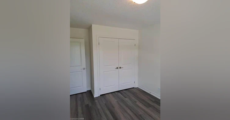 34-235 Chapel Hill Drive, Kitchener, ON, N2R 0S4 - 9