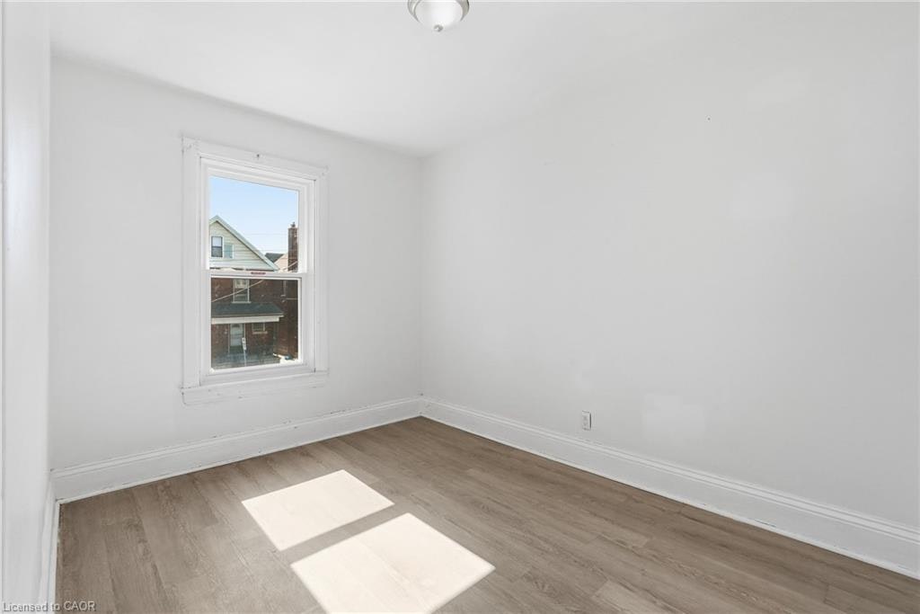41 Barnesdale Avenue N, Hamilton, ON, L8L 6R7 - 17