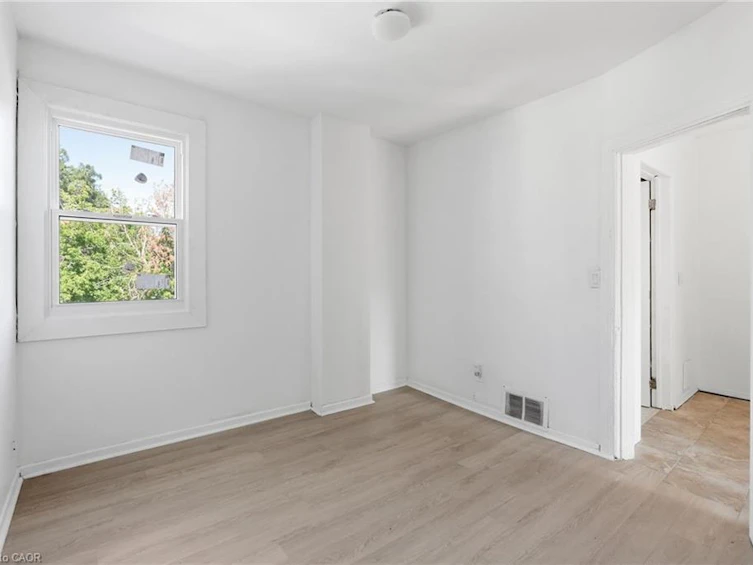 41 Barnesdale Avenue N, Hamilton, ON, L8L 6R7 - 15