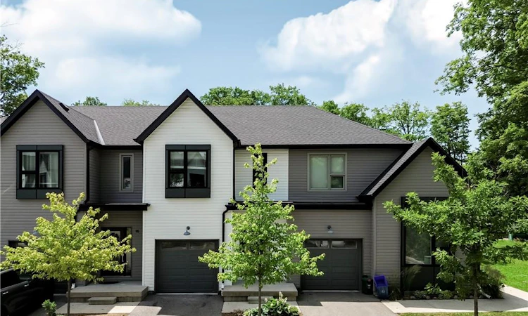 17-110 Fergus Avenue