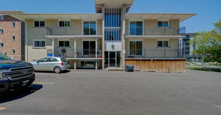 11-317 Erb Street W, Waterloo, ON, N2L 1W4 - 5