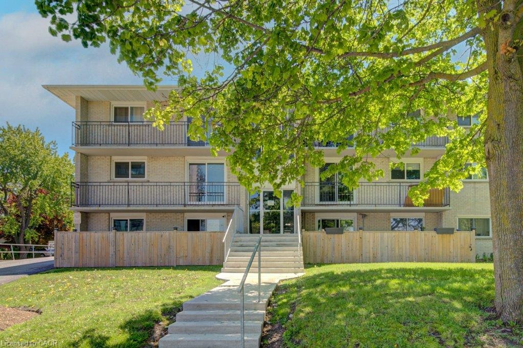 11-317 Erb Street W, Waterloo, ON, N2L 1W4