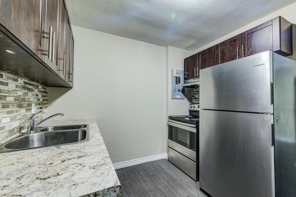 10-317 Erb Street W, Waterloo, ON, N2L 1W4 - 5