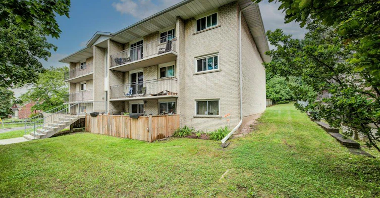 10-317 Erb Street W, Waterloo, ON, N2L 1W4