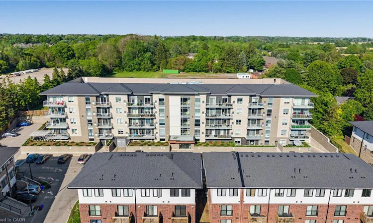 414-16 Markle Crescent