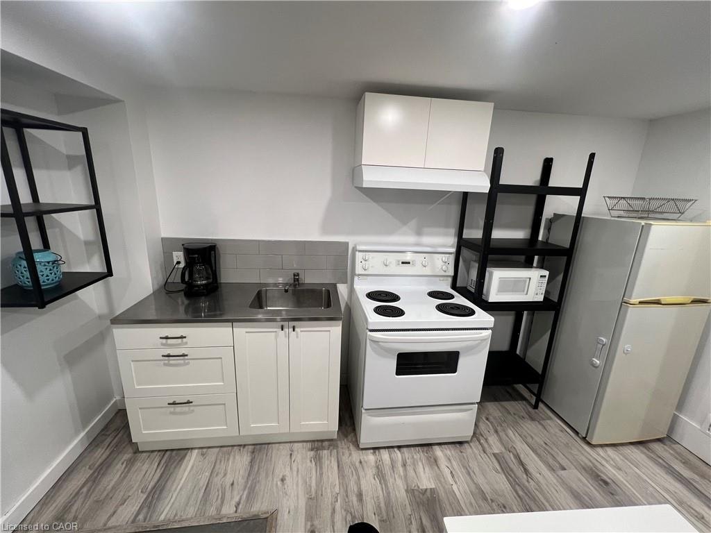 LOWER-62 Sunnyhill Road, Cambridge, ON, N3C 1J4 - 4