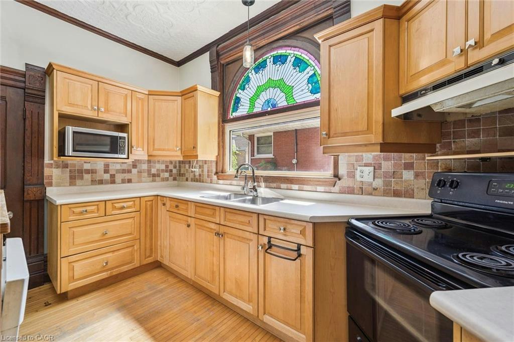 5 West Street, Perth East, ON, N0K 1M0