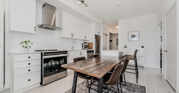 1803-55 Duke Street W, Kitchener, ON, N2H 0C9 - 3