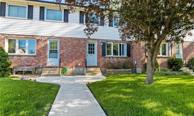 26-218 Richardson Drive