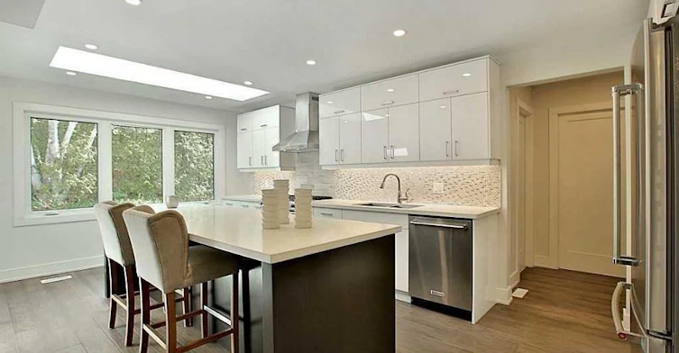 239 Guelph Line, Burlington, ON, L7R 3K8 - 10