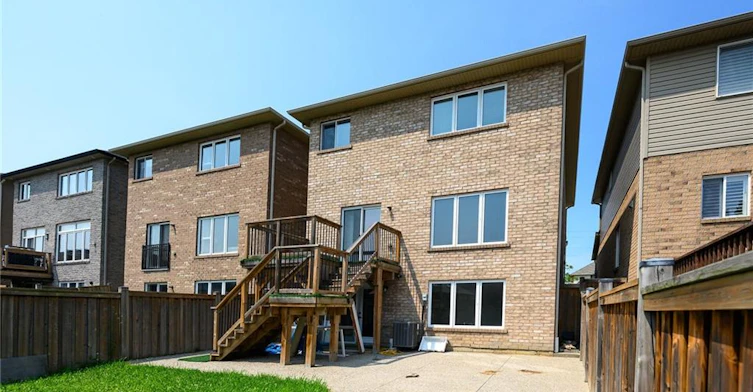 57 Irwin Avenue, Hamilton, ON, L9K 0E9 - 46