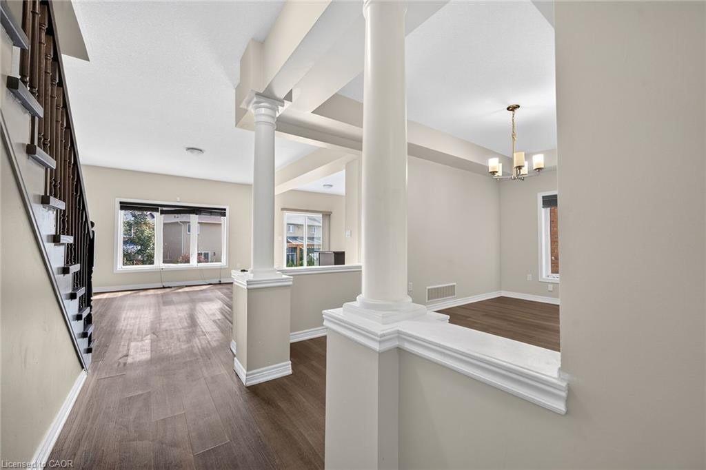 57 Irwin Avenue, Hamilton, ON, L9K 0E9 - 4
