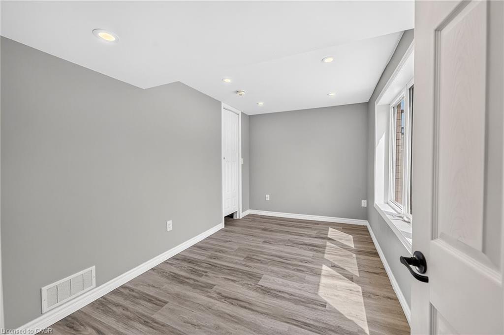 57 Irwin Avenue, Hamilton, ON, L9K 0E9 - 40
