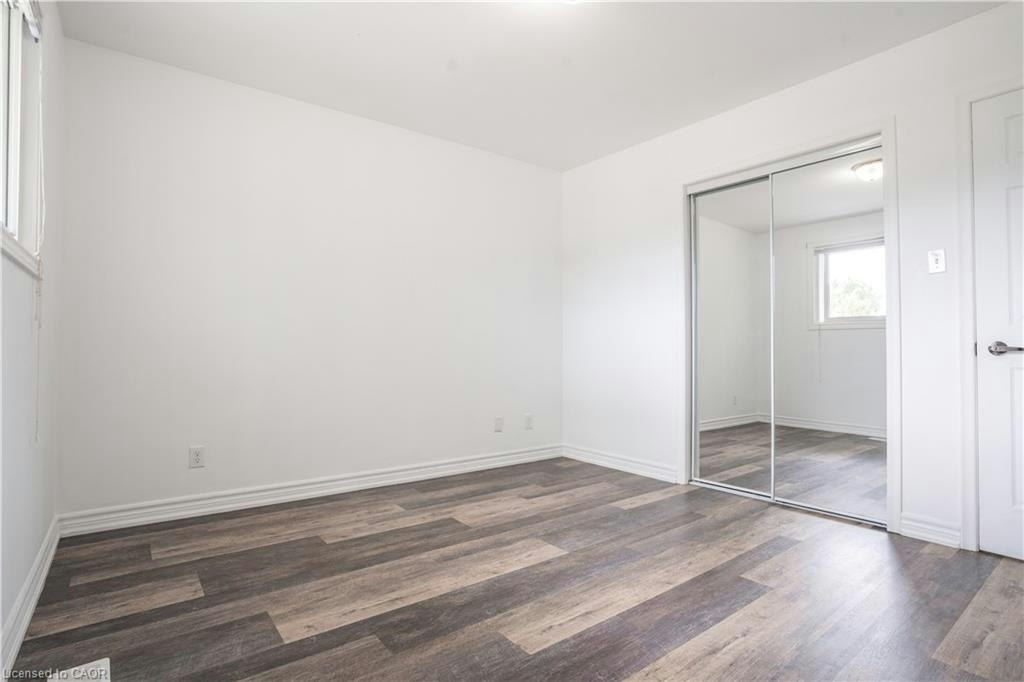 Upper-695 Glen Forrest Boulevard, Waterloo, ON, N2L 4K7 - 15